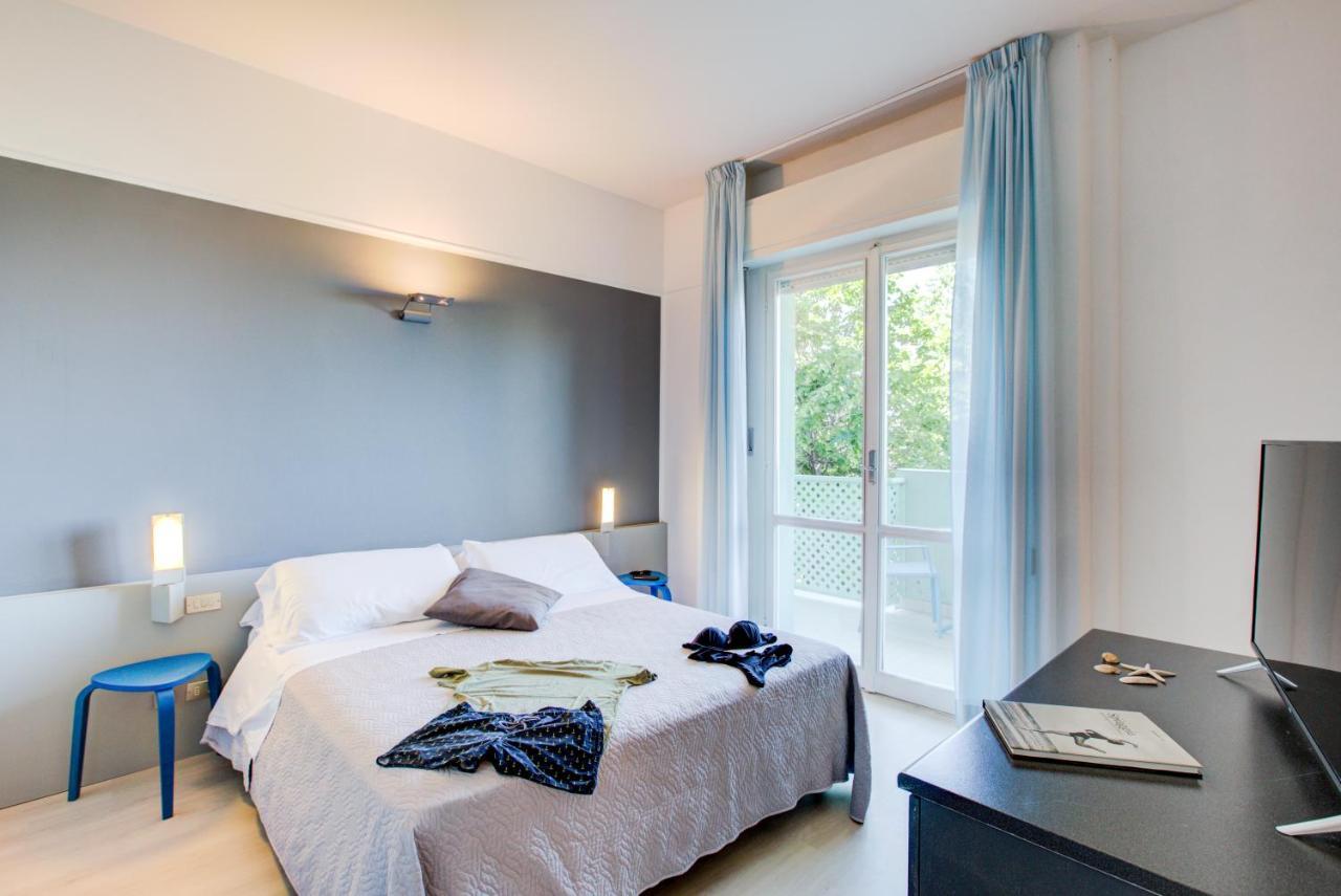 Hotel Ivano Rimini Exteriör bild